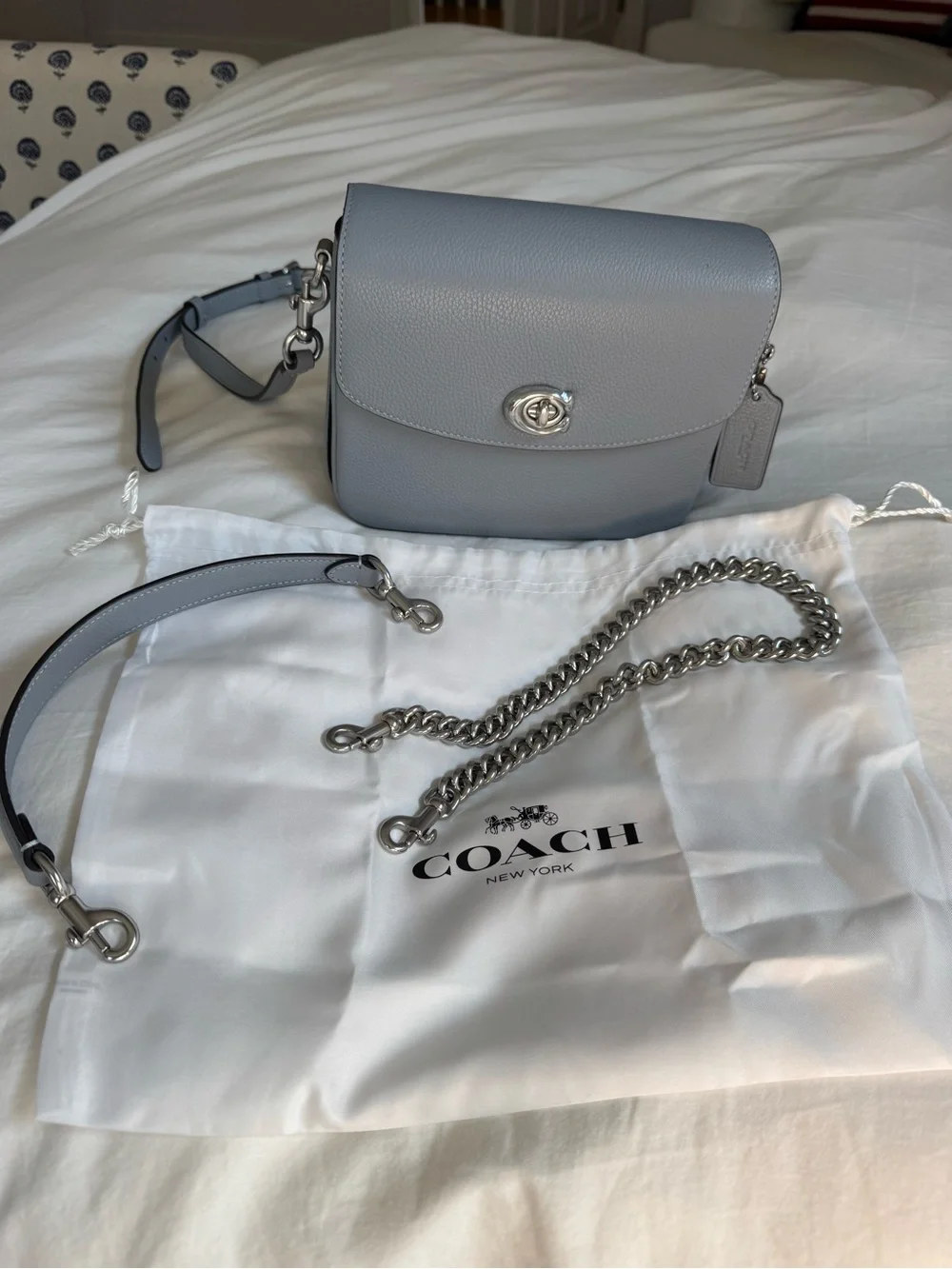 Coach Cassie Crossbody 19 bag - Picture 3 of 13